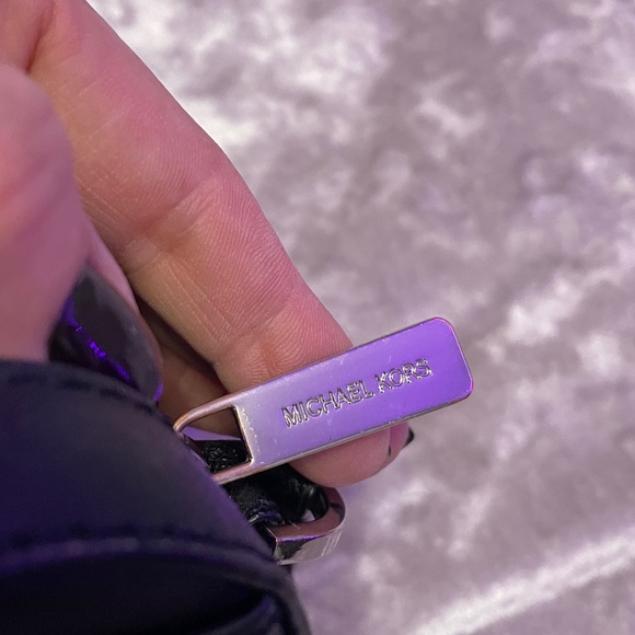 MICHAEL KORS Jet Set Large East West Zip Chain Black Crossbody Bag - Picture 4 of 9